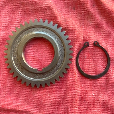 Suzuki GS500F 2007 bomba de aceite engranaje de transmisión Suzuki parte # 16321-01D10 Foto 1 de 4