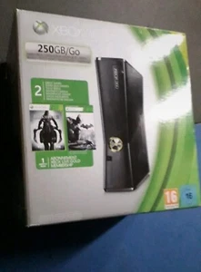 Xbox 360 batman console Darksiders Pack - Picture 1 of 5