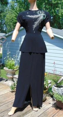 Vestido de Cóctel De Colección Años 40 Cuentas Negro Rayón Crepé Verde Lentejuelas Lazo Peplum 28W Foto 1 de 4