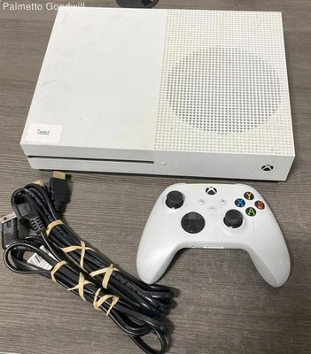 Microsoft Xbox One System Tested - image 1 of 4