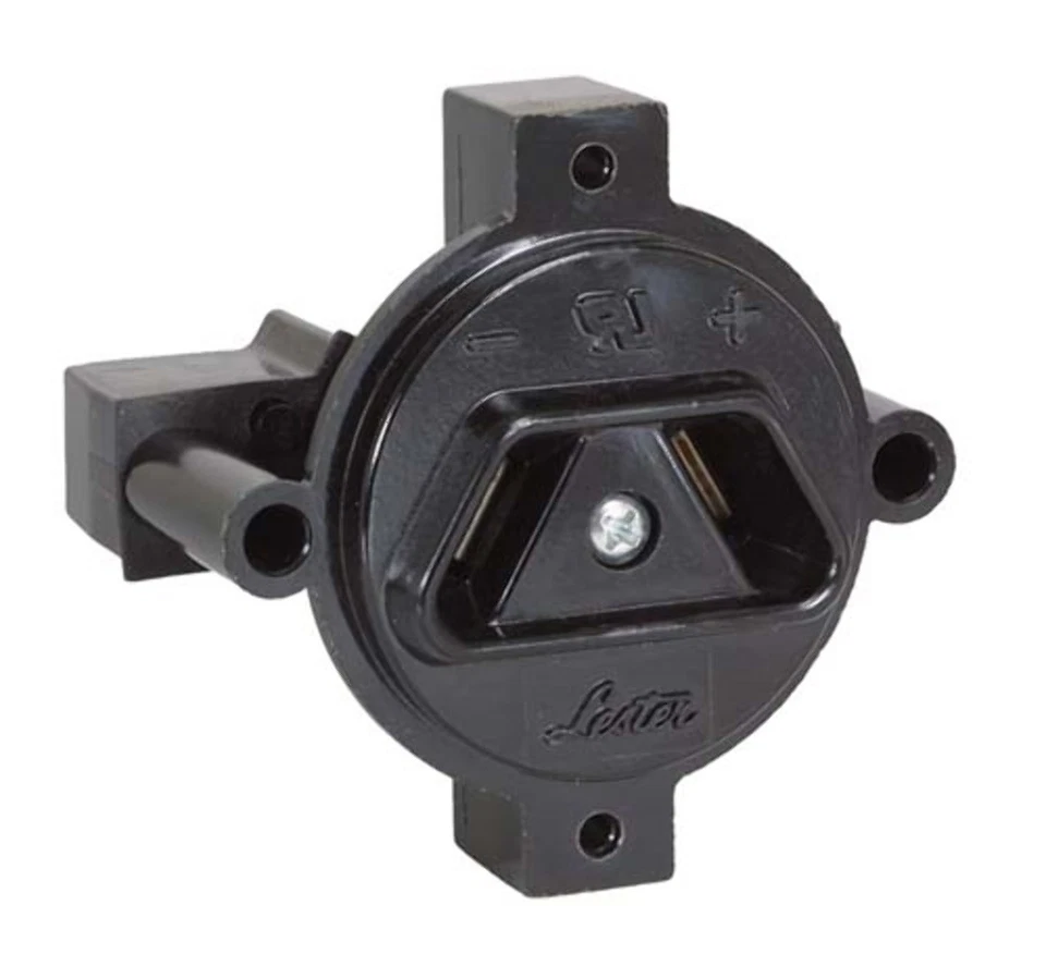 EZGO Golf Cart 36 Volt Charge Receptacle Prior to 1983 - Изображение 1 из 1