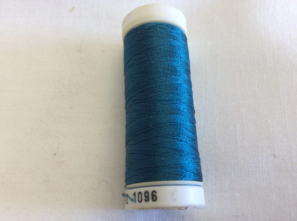 SULKY 40 WEIGHT RAYON EMBROIDERY THREAD- 250 YARDS---MANY CHOICES - Image 1 of 1