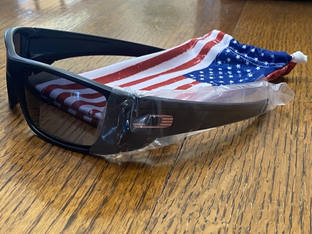 OAKLEY Fuel Cell Sunglasses Matte Black/Grey SI Tonal USA Flag OO9096-29 NEW