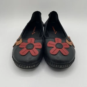 Red Dragonfly Floral Appliqué Black Leather Loafers US Size 5.5, Chinese Sz 225 - Picture 1 of 14