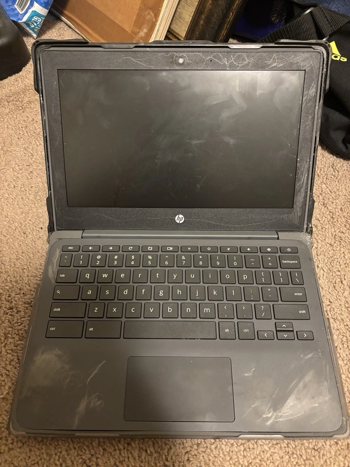 HP Chromebook — Works, But Screen is Cracked - Image 1 of 3
