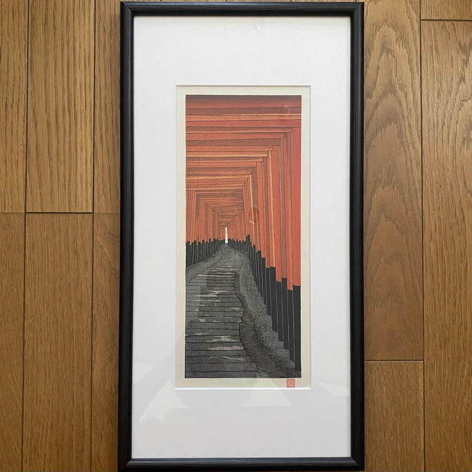 Impresión en madera Santuario Fushimi Inari en Kioto por Teruhide Kato | Marco personalizado Foto 1 de 4