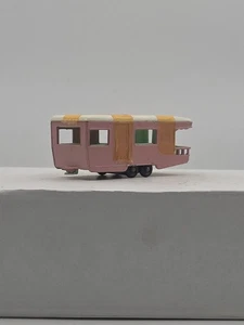 MATCHBOX No.23 TRAILER CARAVAN - Pink Made In England by Lesney - Picture 1 of 8