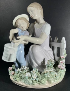 Retired Lladro #8028 "Lessons in the Garden" - Picture 1 of 5