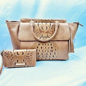 Brahmin Taylor Cognac Collodi Pre-owned Excellent Condition W/Wristlet Wallet - Picture 1 of 17