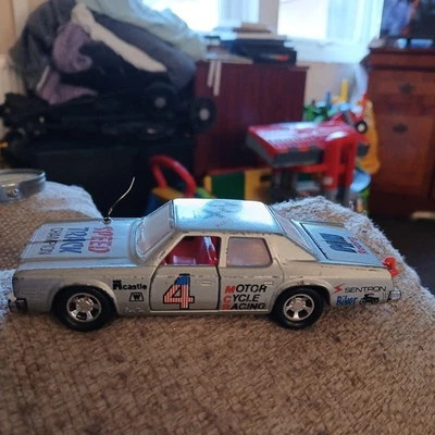 Caixa de fósforos vintage SUPER KINGS PLYMOUTH GRAN FURY  - Imagem 1 de 4