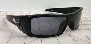 Gafas de sol Oakley Gascan American Flag Logo 11-192 negras 60□15 128 hechas en EE. UU. - Imagen 1 de 9