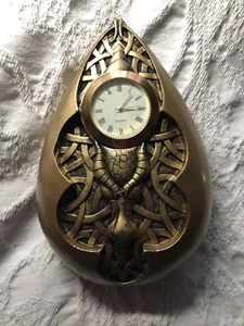 Zoei 2000 Signed Clock 7” Tall Table Decor Golden Brass Finish - Picture 1 of 7
