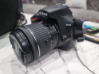 Nikon D3500 DSLR Camera 24.2MP with 18-55mm With Bag And Memorycard 64gb Sandisk - Image 1 of 4