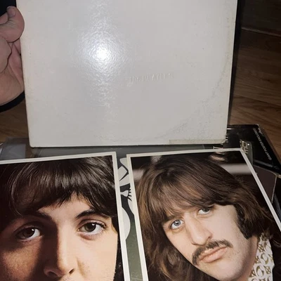 THE BEATLES ULTRA RARE WHITE ALBUM ! 2 Pictures. Paul and Ringo Vinyl NM and pic - Image 1 of 4