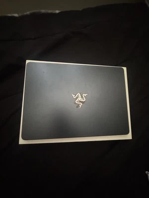 Apple MacBook Air 13 in 2022 Midnight/Apple M2 3.49 GHz, 256 GB 8 GB 8-Core - Image 1 of 4