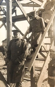 Unused - 1919 Postcard - General Pershing & Secretary Of War: Baker. #-7739 - Picture 1 of 13