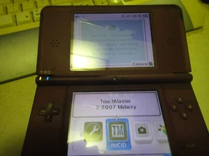 Nintendo DSI XL consola bien pero marcas en el touch pantalla Pal España - Imagen 1 de 21
