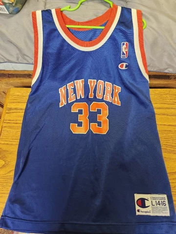 Vintage Champion New York Knicks Patrick Ewing #33 YOUTH Jersey Large 14-16 Rare Cover