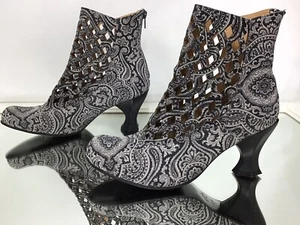 JOHN FLUEVOG Baroque Murillo Laser Cutout Boot Paisley Suede Gray Blue 8.5 New - Picture 1 of 23