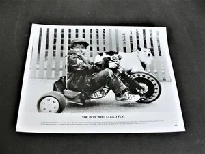 Louis (Fred Savage) in 1986 -The Boy Who Could Fly - Still Photo.        - Picture 1 of 3