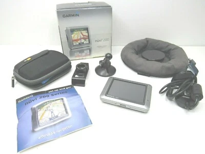 Garmin nüvi 200 GPS Navigation Car Charger Dash Mount Travel Case BUNDLE WORKS - Image 1 of 4