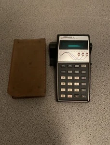 Calculatrice Vintage Kosmos 1 Biorythme années 1970 + hausse - excellent etat - Photo 1/2