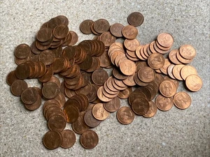 Job Lot Of 166 Shiny 1967 Penny Coins Elizabeth II Uncirculated Lustre - Picture 1 of 6