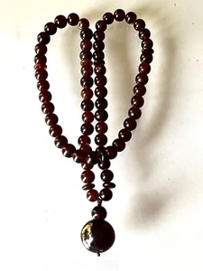 Sumatra Kirsche Bernstein 63 braune runde Perlen 12mm + ein großer Anhänger 30mm Halskette - Bild 1 von 10