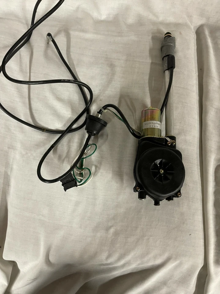 ANTENA DE ALIMENTACIÓN PONTIAC GRAND AM 1989-1991 - GM 22538565 OEM NOS Foto 1 de 4