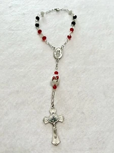TAMPA BAY BUCCANEERS ROSARY GLASS BEAD CAR AUTO REARVIEW MIRROR NFL - Picture 1 of 5