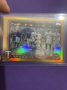 2025 Topps Series 2 American League 🔥 GOLD FOIL /50🔥 MINNESOTA TWINS 688 - Bild 1 von 6