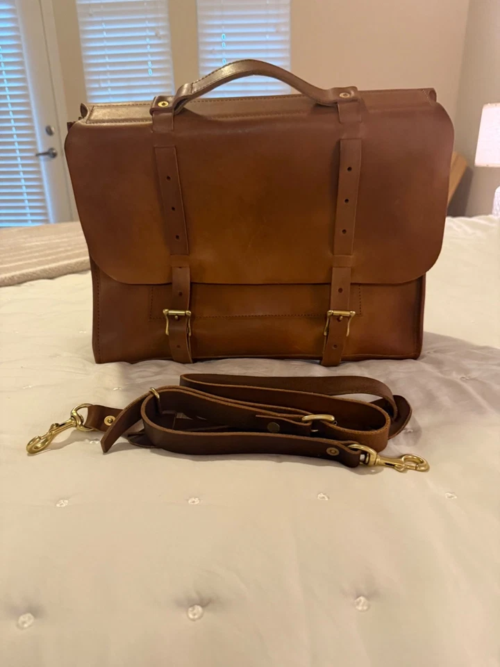 Maletín de cuero hecho a mano para hombre nuevo  Foto 1 de 1