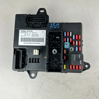 05-13 CHEVROLET CORVETTE C6 ENGINE WIRING HARNESS FUSE BOX JUNCTION BLOCK OEM - Image 1 of 4