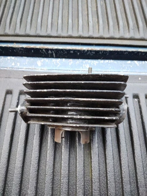 Suzuki TM125 1974 cilindro OEM Foto 1 de 4