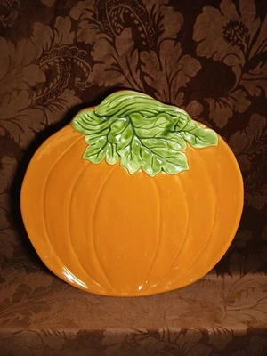 Plato de calabaza figurativo de 14" Better Homes and Gardens Harvest Foto 1 de 4