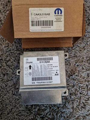 OCCUPANT RESTRAINT MODULE GENUINE MOPAR CHRYSLER GRAND VOYAGER 68148352AA - Image 1 of 4