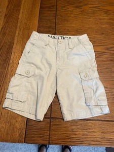 Nautica cargo shorts size 8 beige - Picture 1 of 4