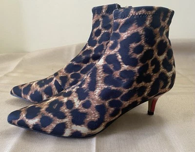 Betsey Johnson Leopard Spotted Verona Red Kitten Heel Pointed Toe Ankle Boots 6 - Image 1 of 4