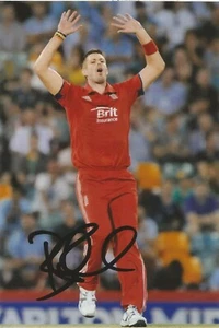 INGLAND CRICKET: BOYD RANKIN FIRMADA 6x4 FOTO DE ACCIÓN + CERTIFICADO DE AUTENTICIDAD - Imagen 1 de 1