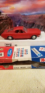 1965 Ford Mustang Fastback. 1/25 scale plastic promo model in Rangoon Red. - Picture 1 of 6
