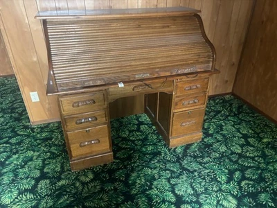 Escritorio Rolltop 1930 usado Foto 1 de 2