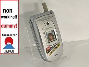 【Factice !】 Téléphone portable SANYO H-SA3001V (couleur argent) willcom-japon qui ne fonctionne pas - Photo 1 sur 3
