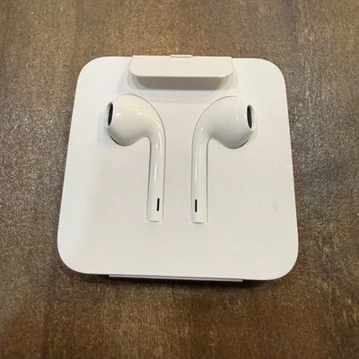 ORIGINAL AUTÉNTICO APPLE IPOD, IPHONE AURICULARES CON CABLE CONECTOR LIGHTNING OEM Foto 1 de 3