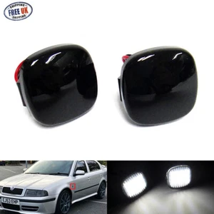 2x For Fabia Black Side Indicator LED Repeater Light White Octavia Roomster UK - Picture 1 of 8