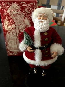 Avon Vintage CHRISTMAS WITH SANTA Victorian Porcelain Doll Figure with Box - Imagen 1 de 10
