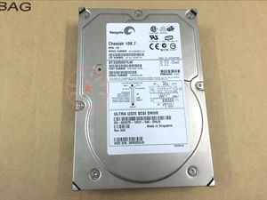 Seagate ST3300007LW 300G Server 68-pin SCSI 3.5 hard drive 10K7 U320 - Picture 1 of 4