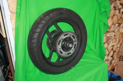 original Hinterrad mit Bremsscheibe und Steckachse Kawasaki GPX750R ZX750G - Bild 1 von 4