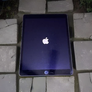 Apple iPad 9th Generation Tablet - Wi-Fi - 64GB - 10.2" - MK2K3LL/A - A2602 - Picture 1 of 5