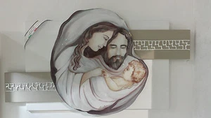 QUADRO SACRA FAMIGLIA MODERNO IN LEGNO DECORO ARGENTO PARETE ARREDO CASA - Picture 1 of 1