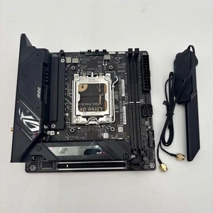 Placa madre compacta Asus ROG Strix B650E-I Gaming Wifi AM5 Mini ITX - Imagen 1 de 10